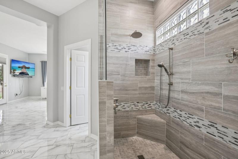 33-web-or-mls-W Loma Verde Trail-S1611-0