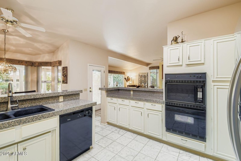 13830 W Sky Hawk Dr - Web Quality - 012