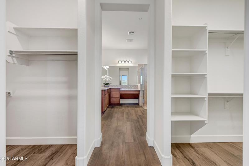 21-Primary Bath Entry