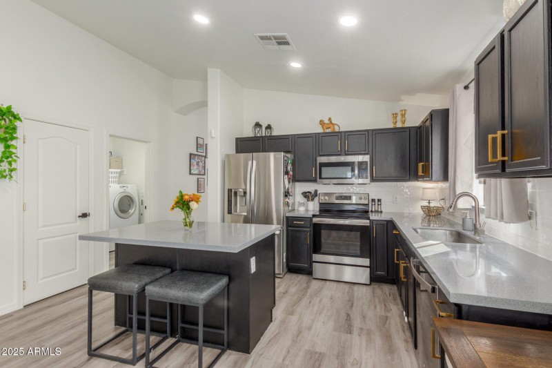 Center Island with breakfast bar area