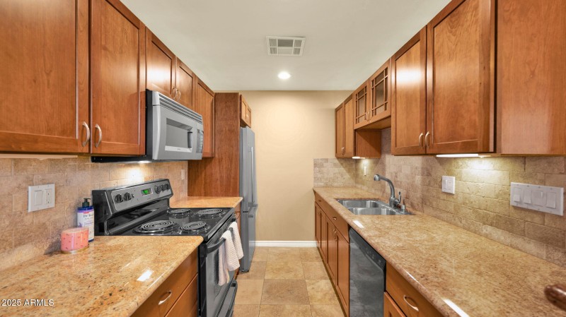 10-web-or-mls-P1309937