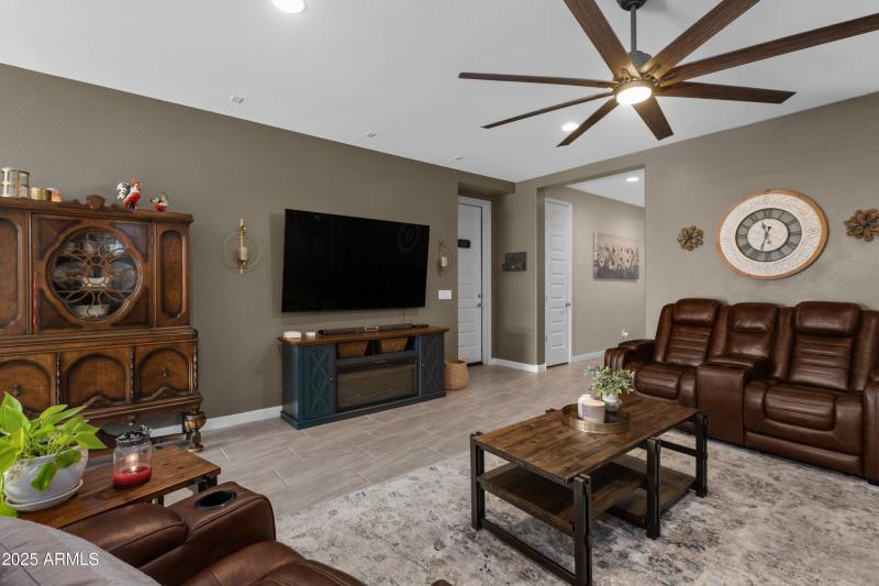 11-12381-Ballentine-Rd-11