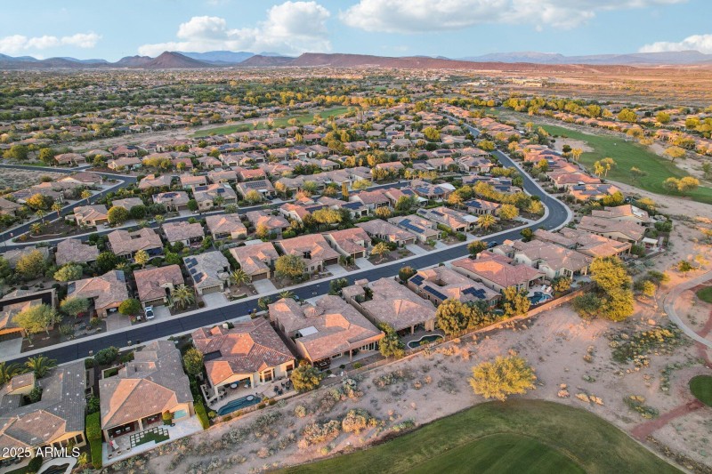 55-web-or-mls-W Rosewood Ln-S1811-053