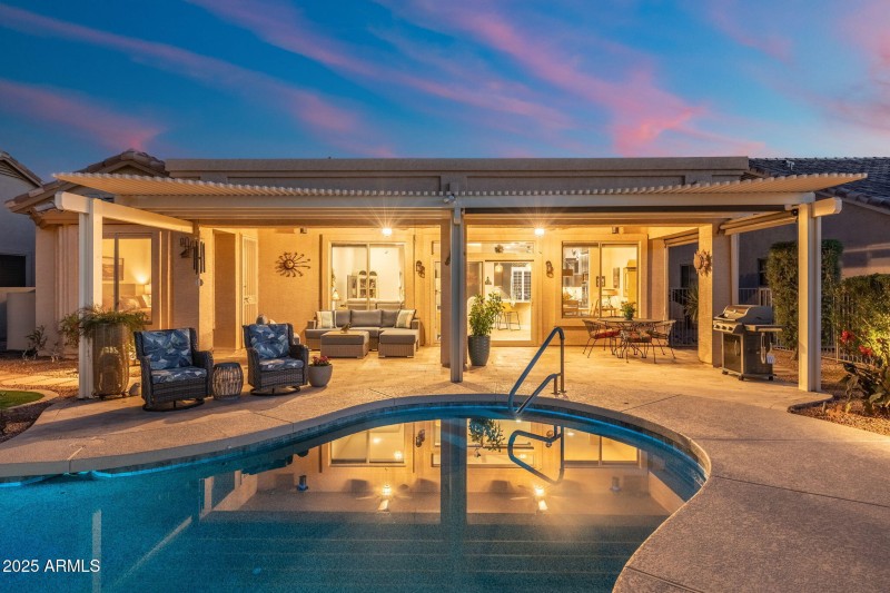 58-web-or-mls-QVB09829-HDR-Edit