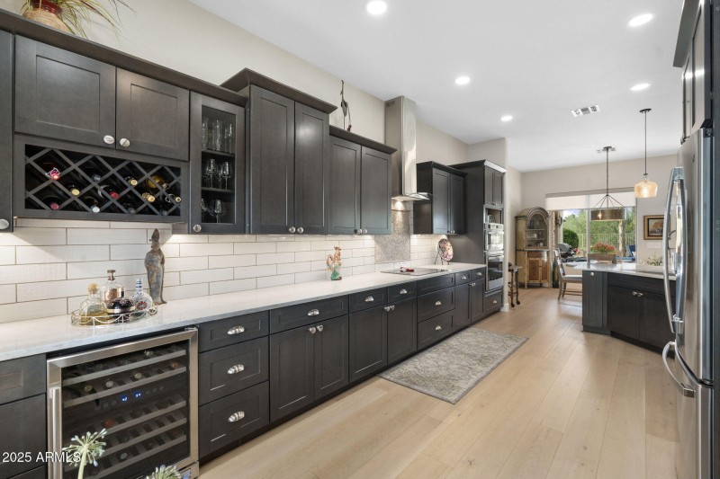 28-web-or-mls-DSC09214 copy