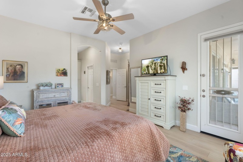 14-web-or-mls-DSC09153