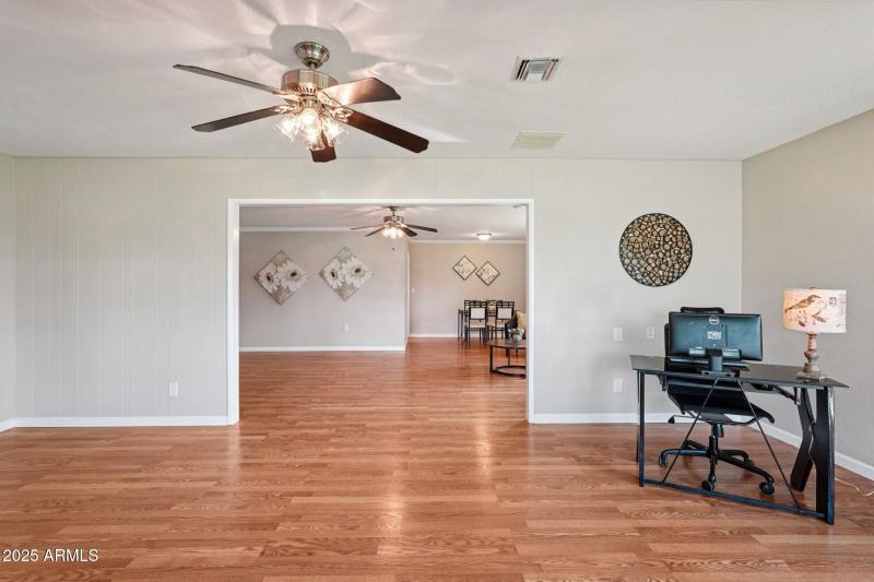 22-web-or-mls-N 109th Dr-S1611-022