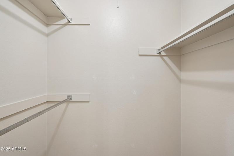 34-web-or-mls-N 109th Dr-S1611-034