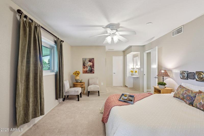 39-web-or-mls-N 109th Dr-S1611-039