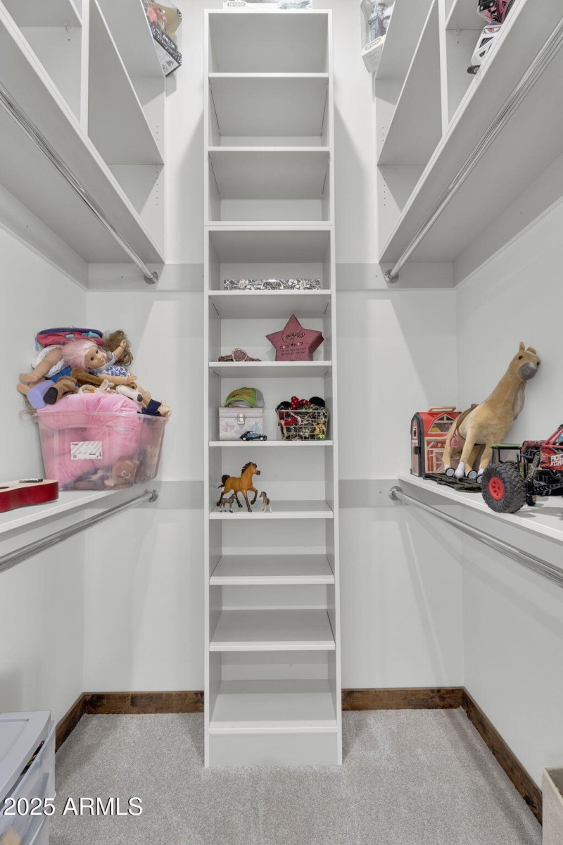 41-web-or-mls-2304 W Silverdale Rd-44