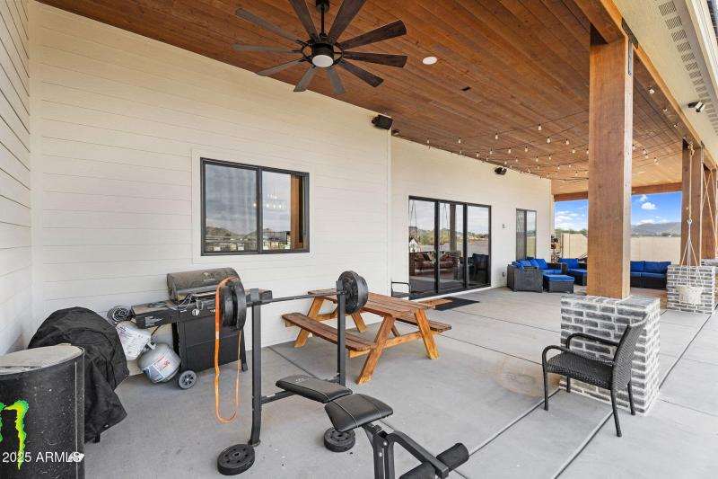 61-web-or-mls-2304 W Silverdale Rd-62