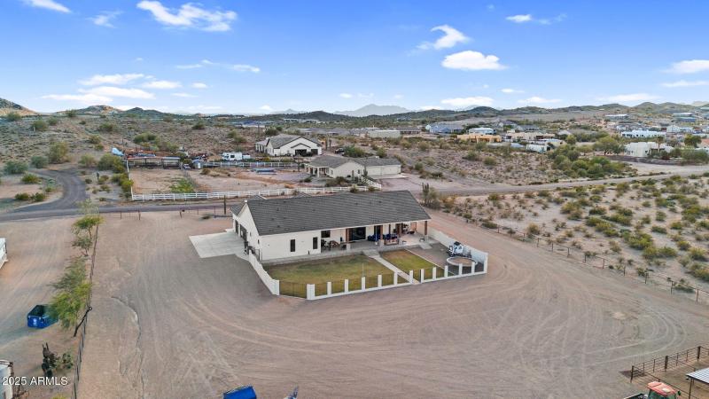 98-web-or-mls-DJI_0153