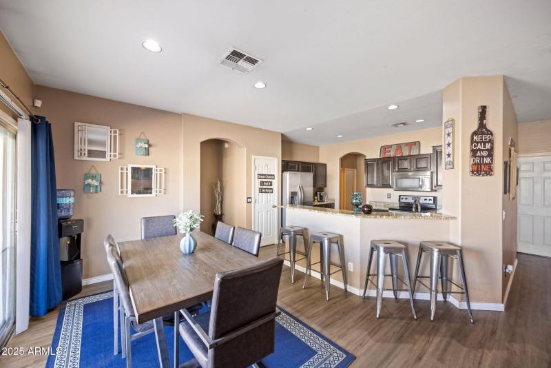 9-web-or-mls-12830-w-fairmount-ave