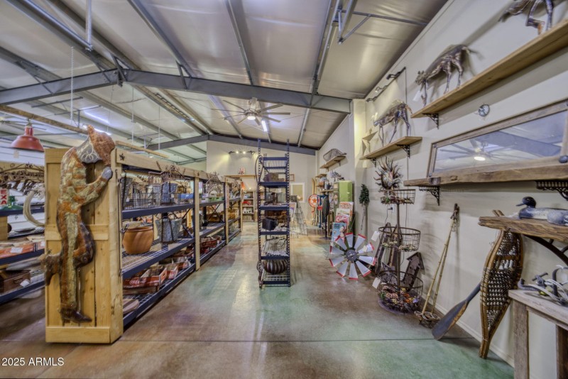 32-web-or-mls-864 W Main St-29