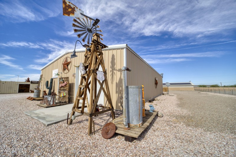 33-web-or-mls-864 W Main St-30