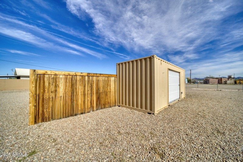 48-web-or-mls-864 W Main St-45