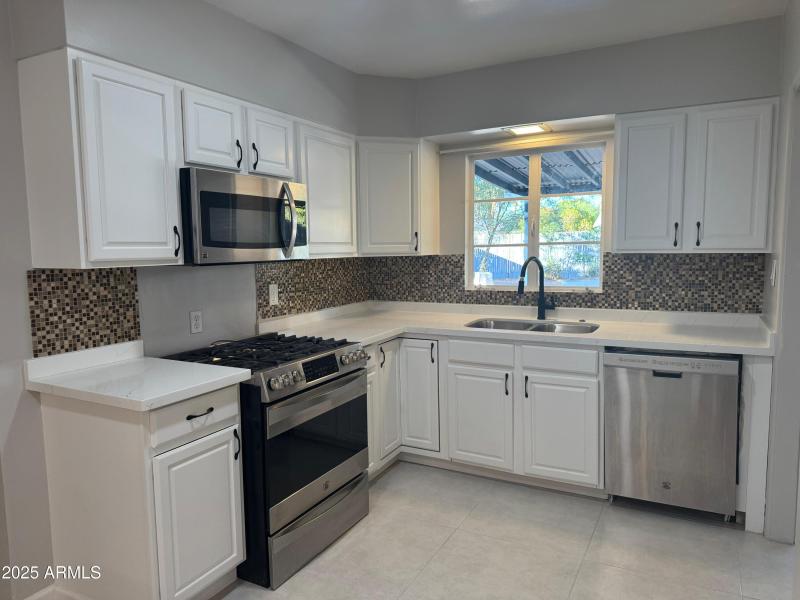 73f11cba-cf20-40a5-a9b1-5932c7f899ae