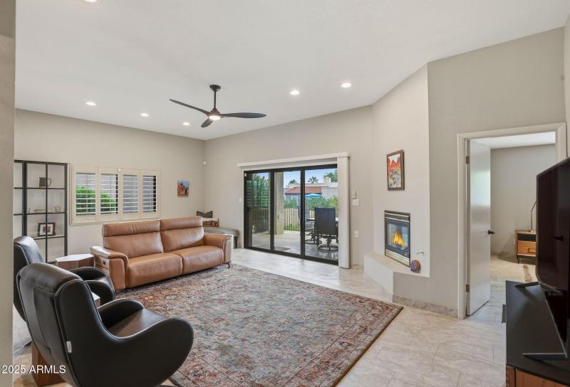 7-web-or-mls-18421 N Sierra Vereda Rio V