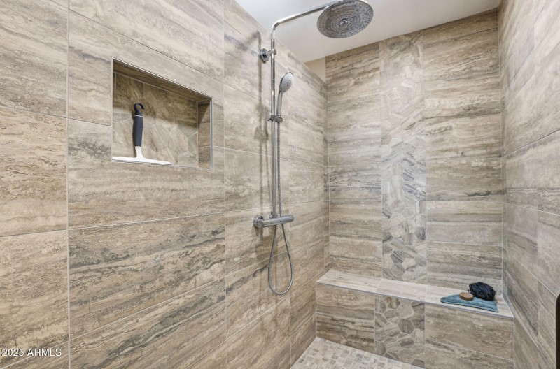 42-web-or-mls-18421 N Sierra Vereda Rio