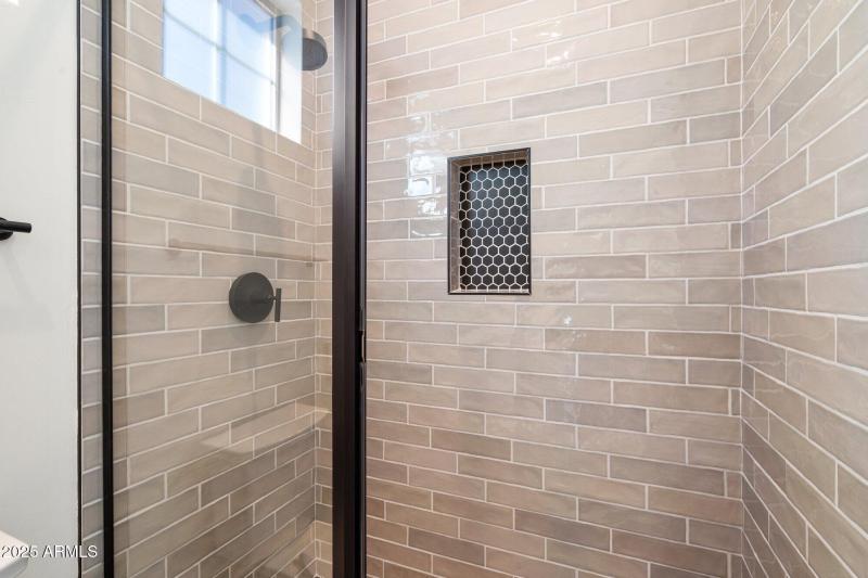 En Suite Shower Detail