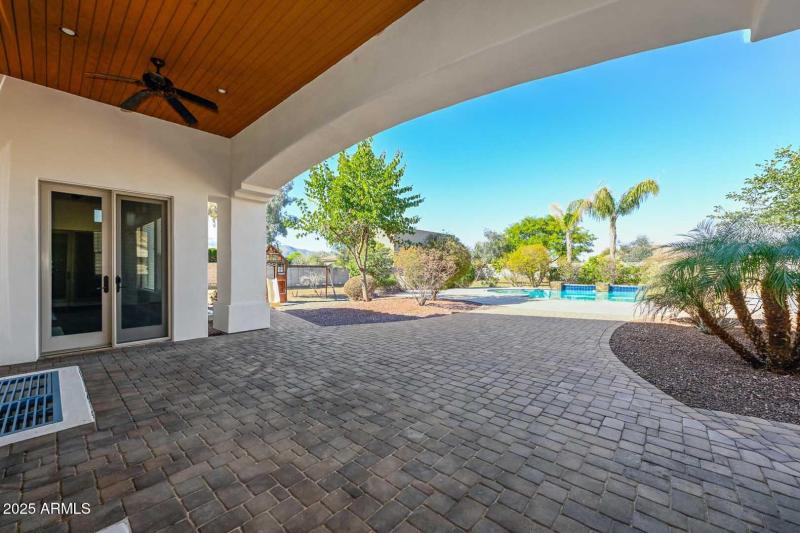 Covered Patio-Backyard