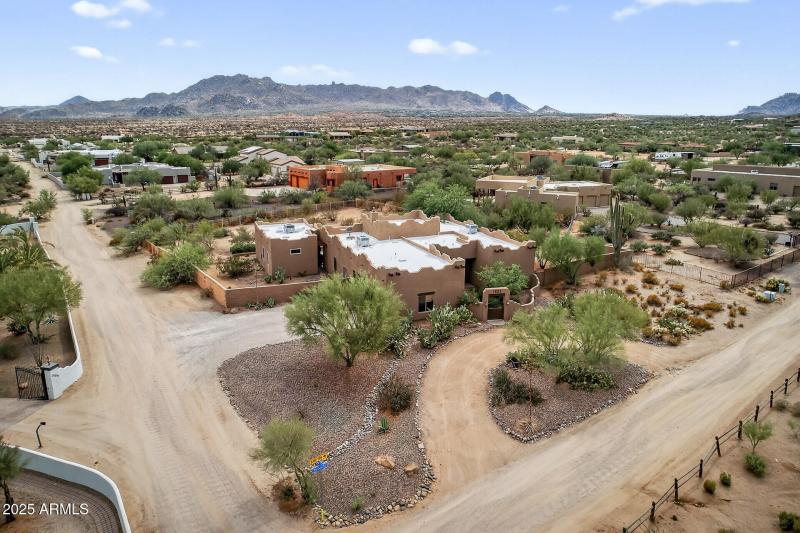 68_14041_E_Bajada_Dr68_mls