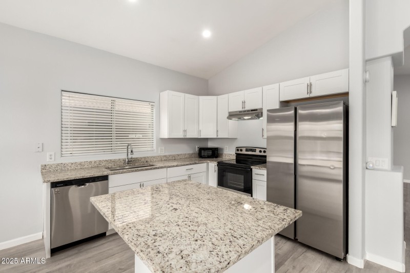 12 - Charleston 4741