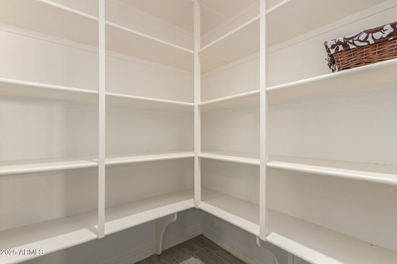 Walk-in Pantry