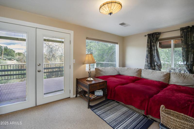 07 Upstairs Living b