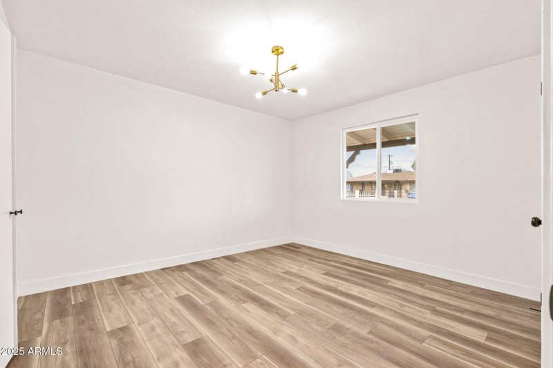 3137 W Turney Ave - 14