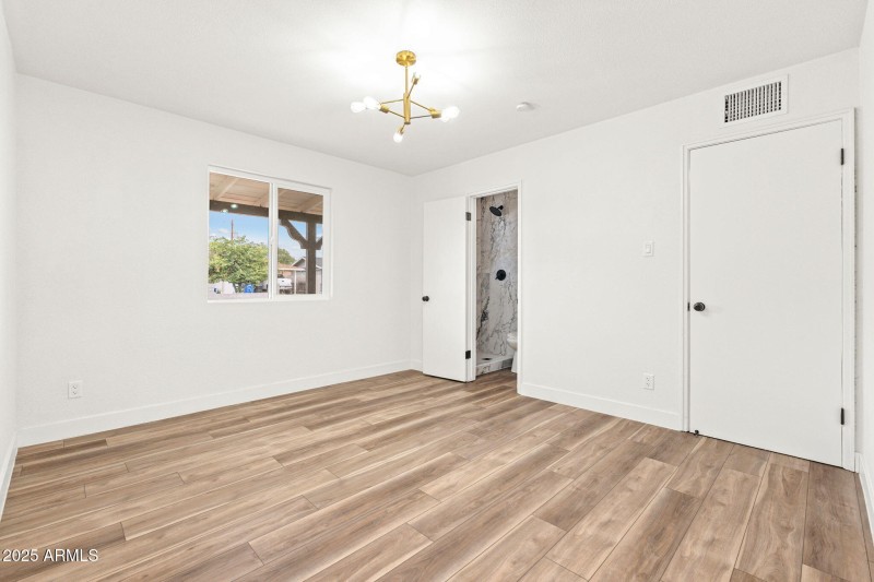 3137 W Turney Ave - 16