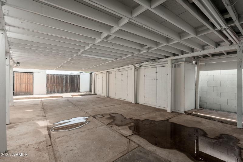 8902 W Columbus Ave - 026