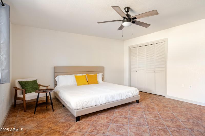 11212e89-5b8f-431f-af18-0ab142960e18