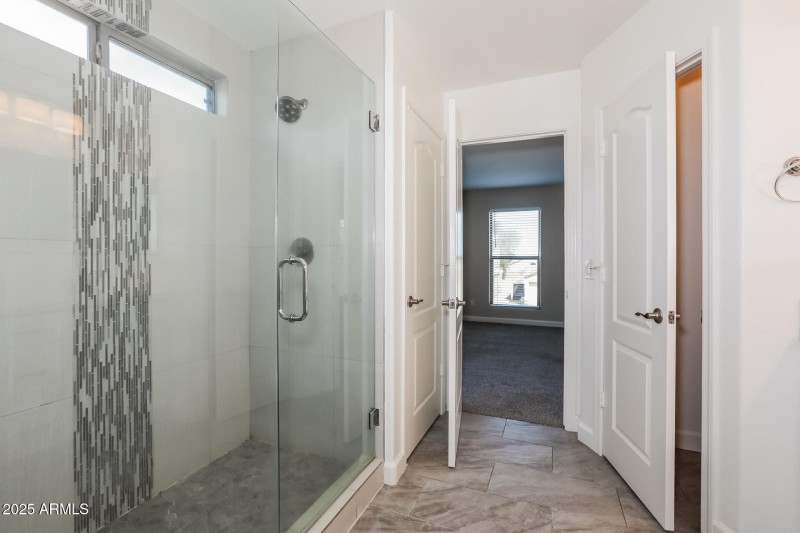 019-photo-bathroom-14927068