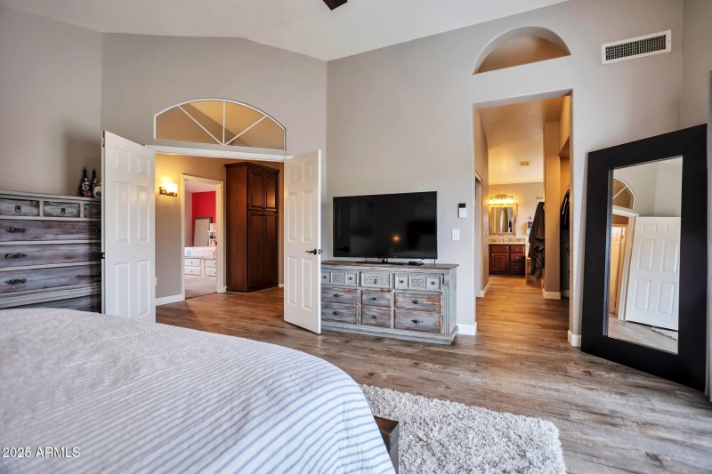 16-web-or-mls-QP- MEP_5858