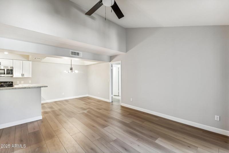 1-web-or-mls-10610-s-48th-st-2016