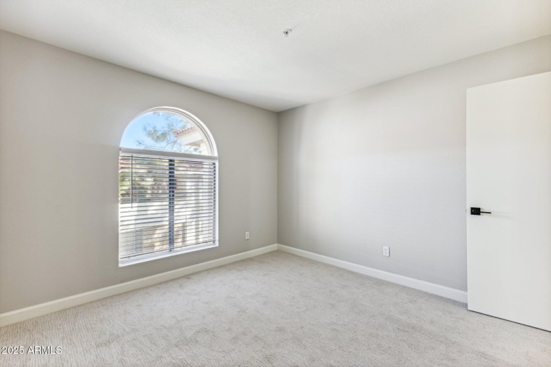 12-web-or-mls-10610-s-48th-st-2016