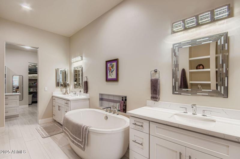 9850 E. McDowell Mountain Ranch Rd. 1024