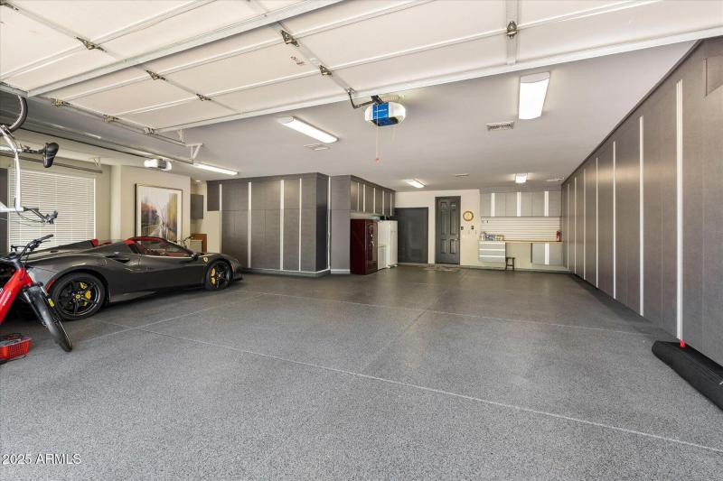 5 car AC Garage