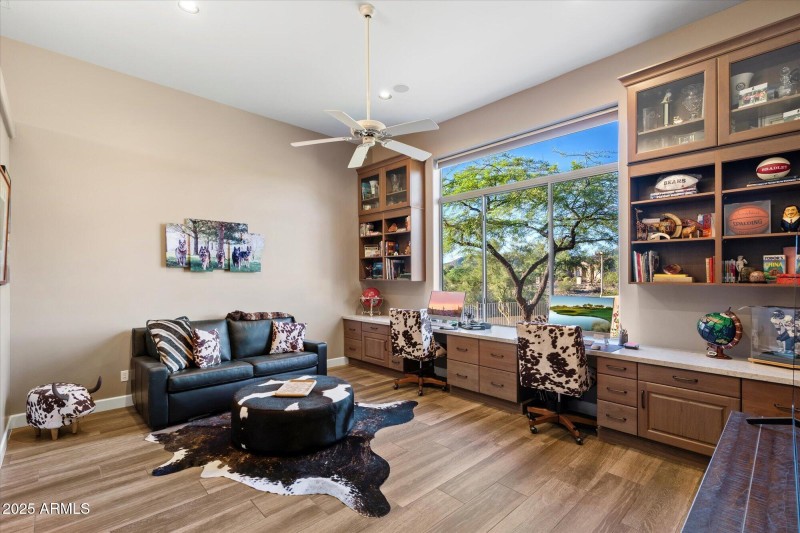 Custom Office with Built-Ins