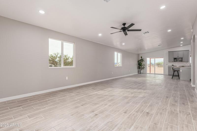 130 S 352nd Dr Tonopah, AZ 85354