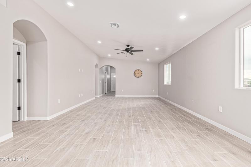 130 S 352nd Dr Tonopah, AZ 85354