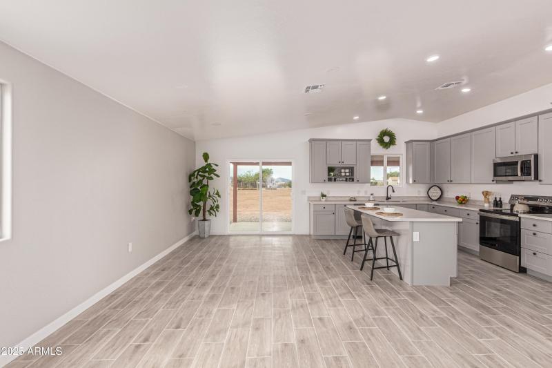 130 S 352nd Dr Tonopah, AZ 85354