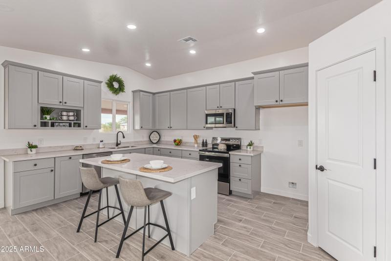 130 S 352nd Dr Tonopah, AZ 85354