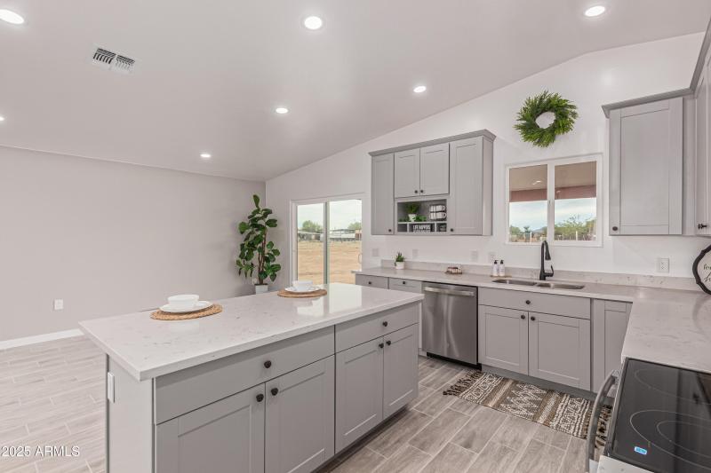 130 S 352nd Dr Tonopah, AZ 85354