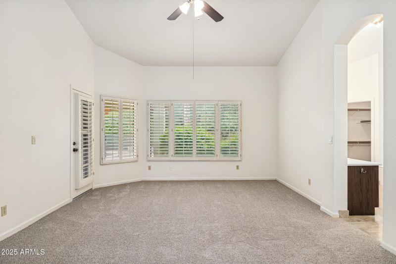 17-web-or-mls-9857-e-windrose-dr