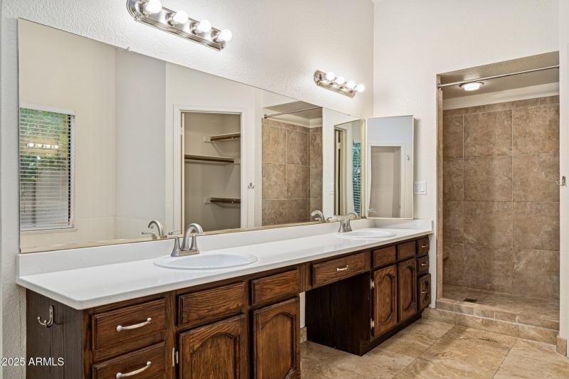 21-web-or-mls-9857-e-windrose-dr