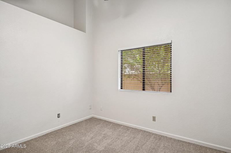 24-web-or-mls-9857-e-windrose-dr