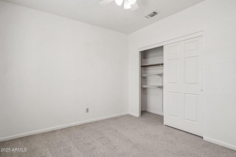 29-web-or-mls-9857-e-windrose-dr