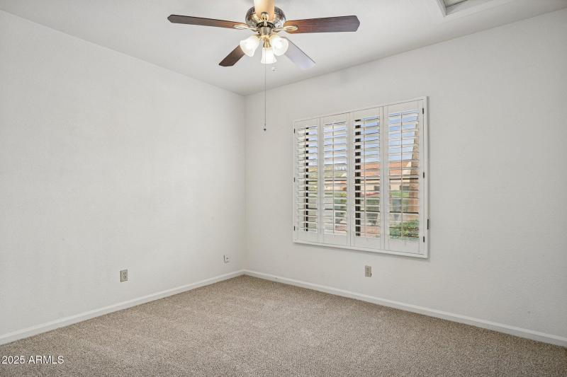 33-web-or-mls-9857-e-windrose-dr